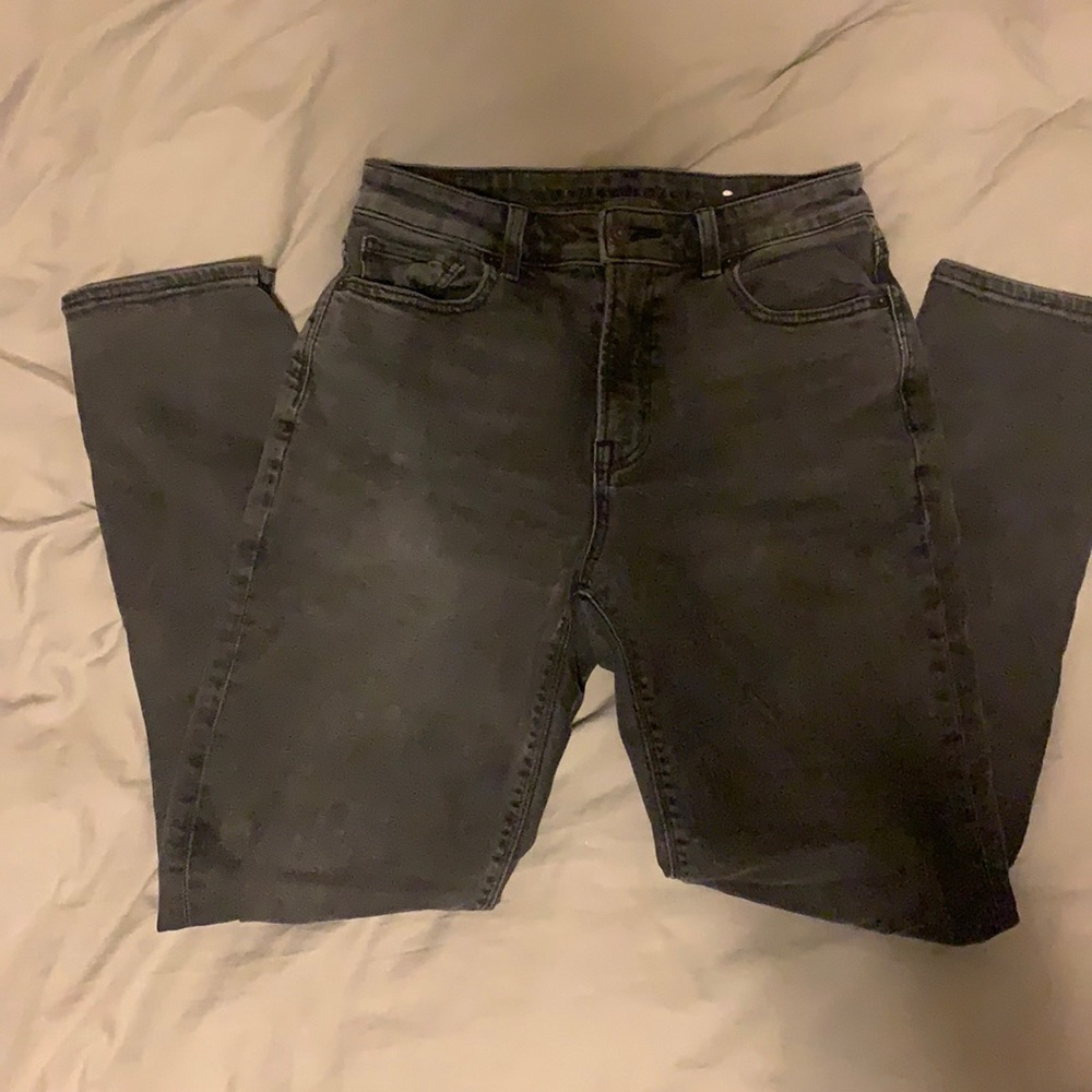 American Eagle mom jeans